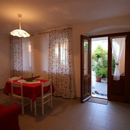 App With A Lovely Patio Mali Losinj Exterior photo